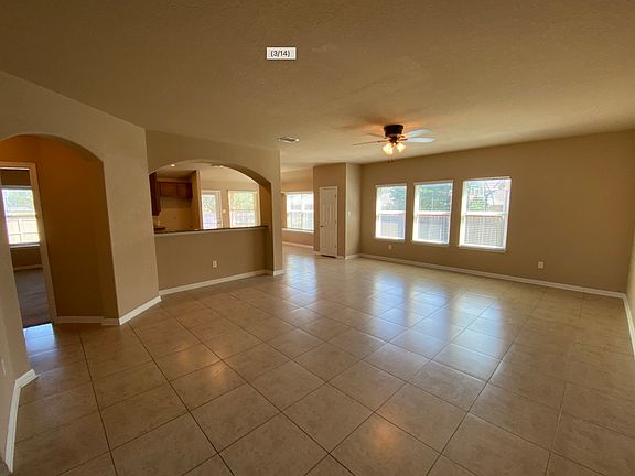 3rd image of 128 Kasper Dr