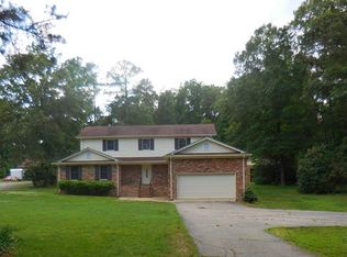 15206 Harrowgate Rd, Chester, VA 23831