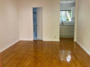 657 Raymond Ave, Santa Monica, CA 90405