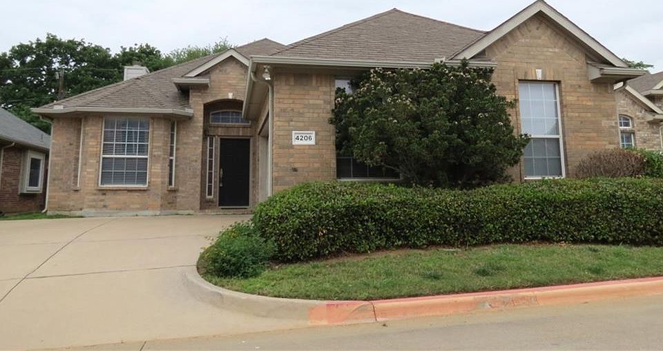 1st image of 4206 Glen Garden Dr