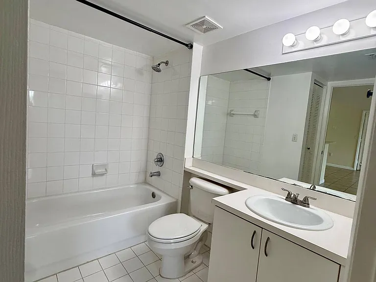 3840 Lyons Rd #305 — Photo 3