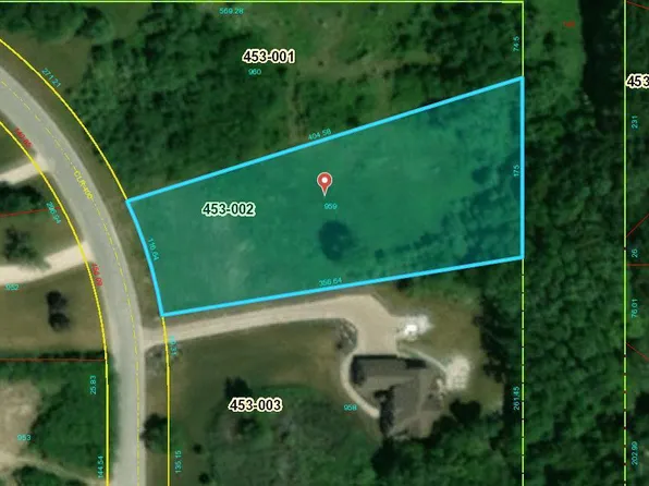 446 Surrey Hill Ln, Valparaiso, IN 46385