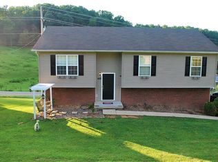 408 Fondulac Dr, Kingsport, TN 37663