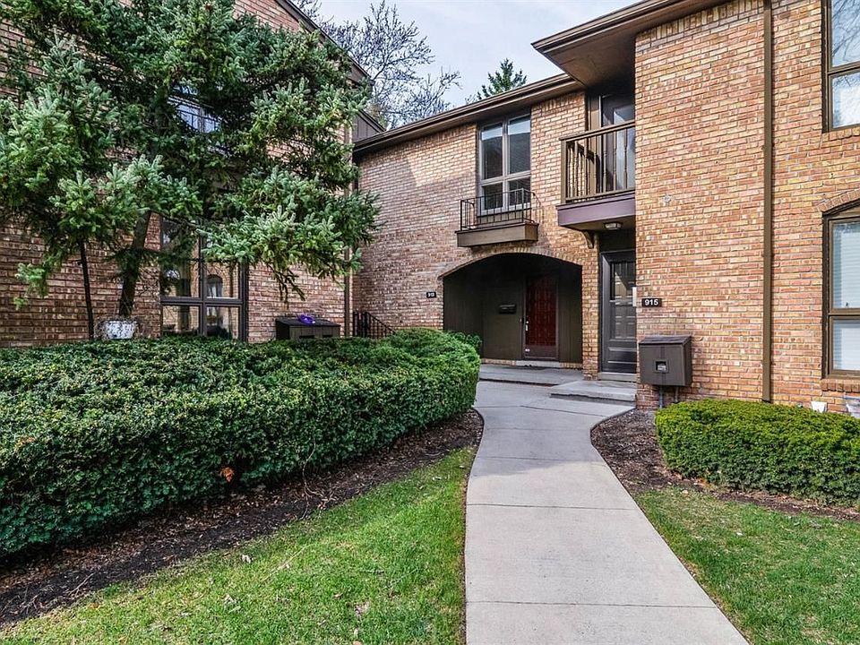 1st image of 913 Greenhills Dr