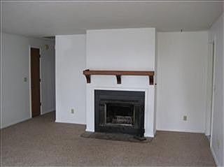 3rd image of 816 Grandview Dr N