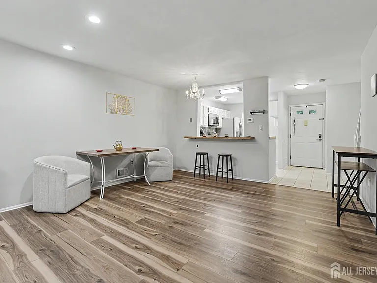 23 Morgan Pl — Photo 8