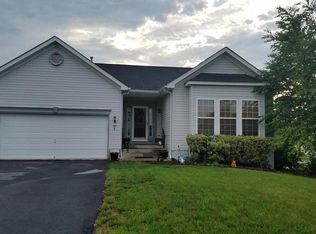 101 Hook Dr, Martinsburg, WV 25405