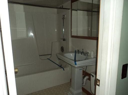 4th image of 6299 Towar Ave