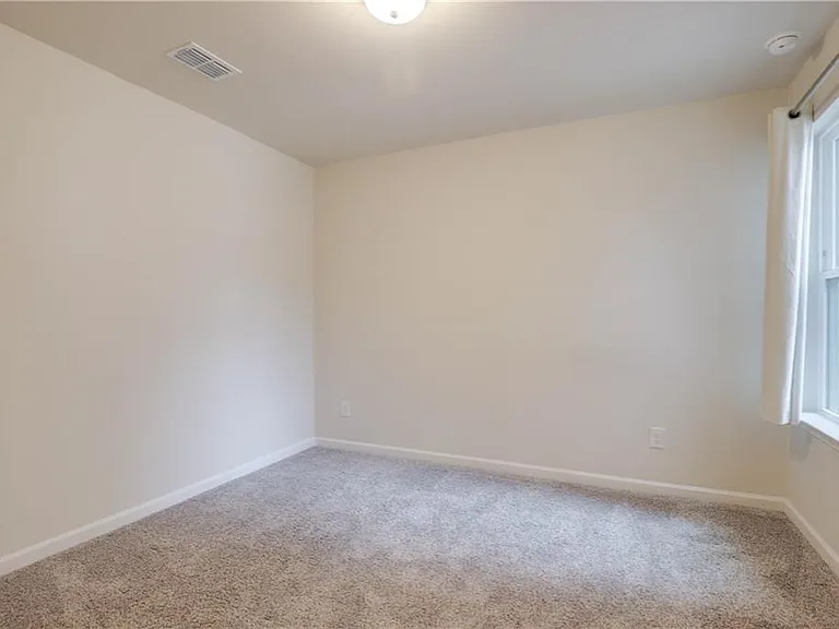 116 Cedar Ln — Photo 14