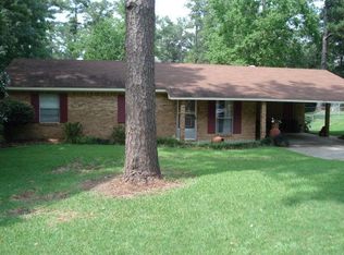 1211 Karen Dr, Laurel, MS 39440