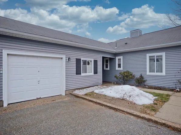 57 Applewood Dr, Chicopee, MA 01022