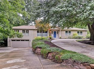 930 Southview Dr, Indianapolis, IN