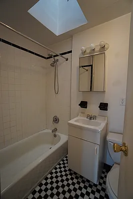 Rented by Best Apartments North Inc | media 23