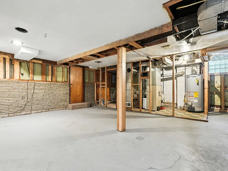 3229 Beacon Hill Ave — Photo 23