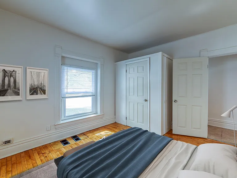 416 W Saginaw St — Photo 8