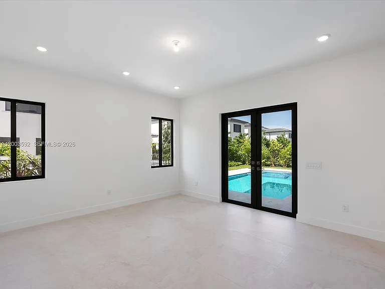 19602 NE 14th Ct — Photo 48