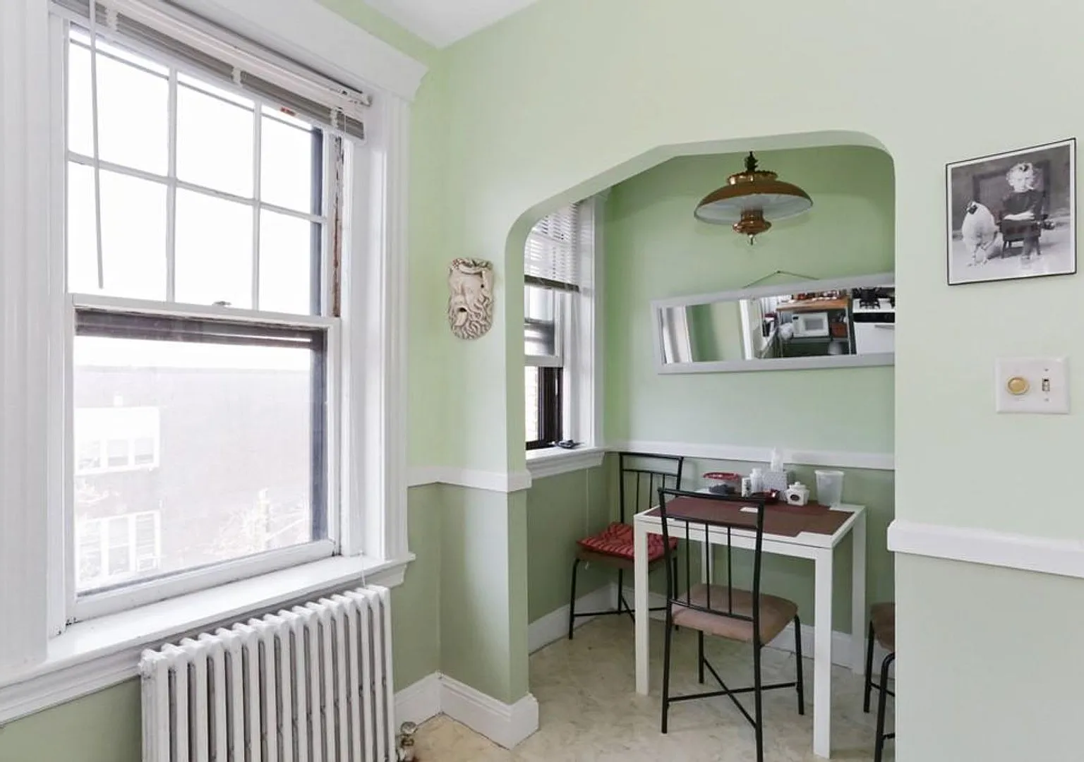72 Strathmore Rd — Photo 3