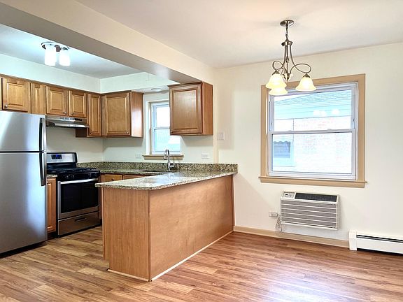 3rd image of 5805 W Lawrence Ave #2
