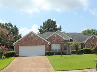 129 Warrior Ln, Clinton, MS 39056