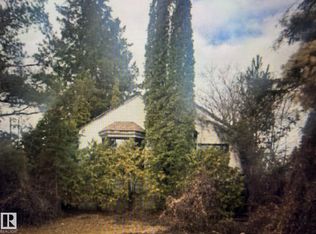 9617 84th Ave NW, Edmonton, AB T6C 1E7