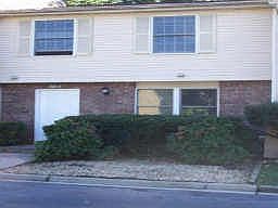 2 bed 2.5 bath ...  fully updated