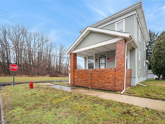 3rd image of 294 Plain St