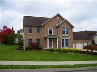 201 Essex Ct, Seven Fields, PA 16046