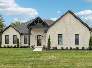 375 Chestnut Oak Ave, Smithville, TN 37166