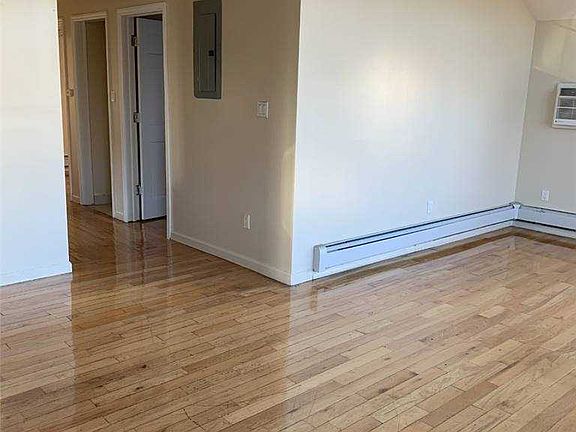 5th image of 8676 Musket St