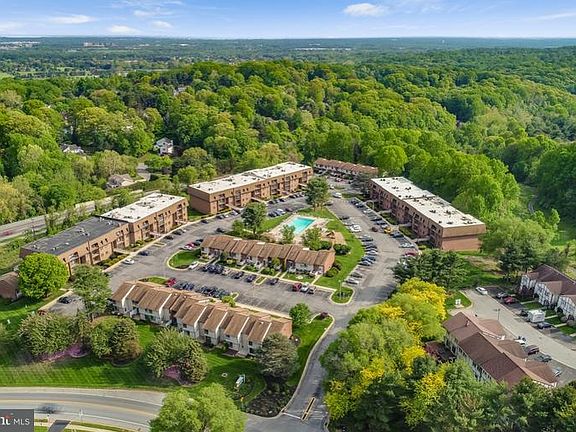 2nd image of 5424 Valley Green Dr APT B6