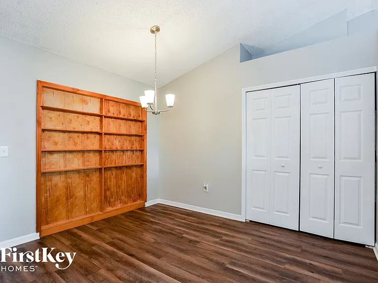 3075 Blaine Cir — Photo 4