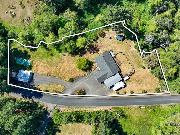 2nd image of 42524 Stringtown Ln