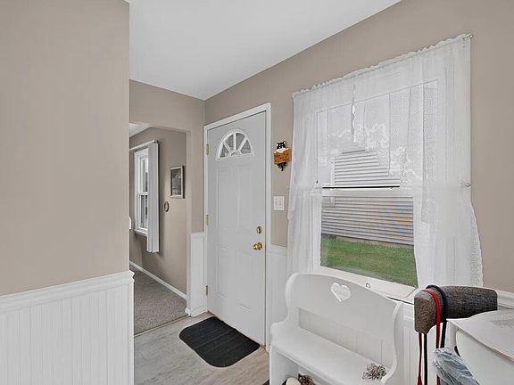 5th image of 6829 W Arthur AVENUE