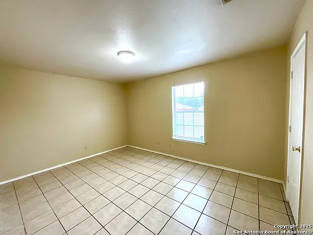 7560 Oak Chase — Photo 8