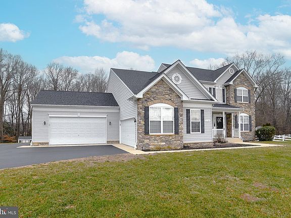 5th image of 21380 Fairwood Ct