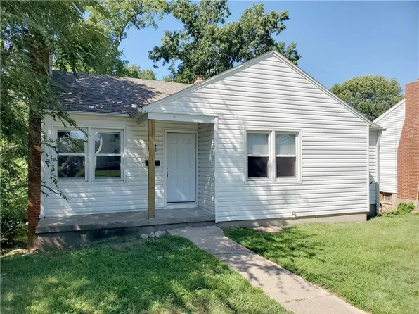 615 Broad St, Warrensburg, MO 64093