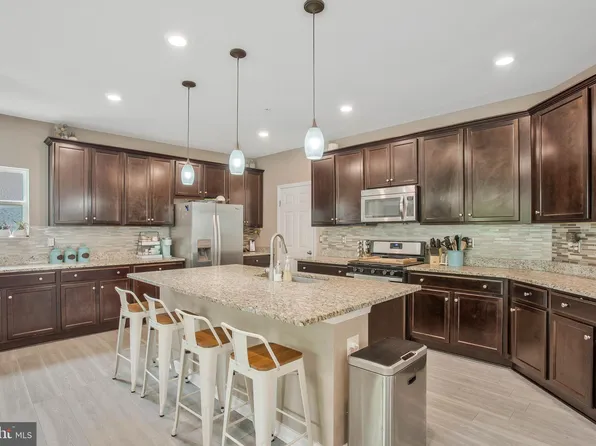 3220 Krefeld Ln, Waldorf, MD 20603