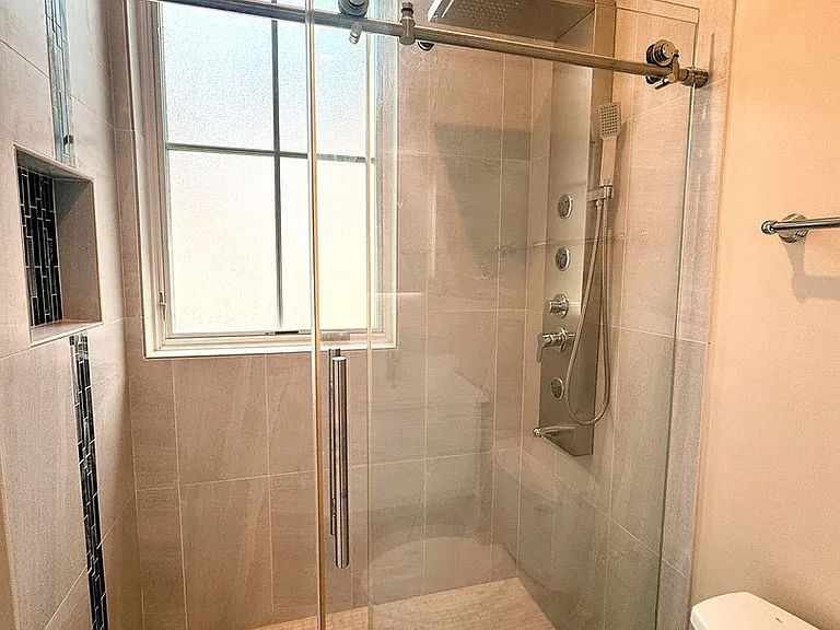 625 Park Rd NW #201 — Photo 21