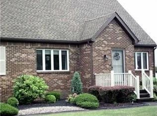 23 Petersbrook Cir, Lancaster, NY 14086