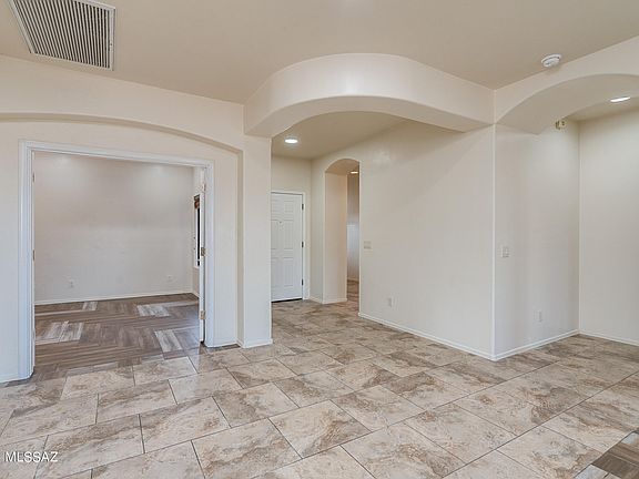 4th image of 8264 N Rocky Brook Dr
