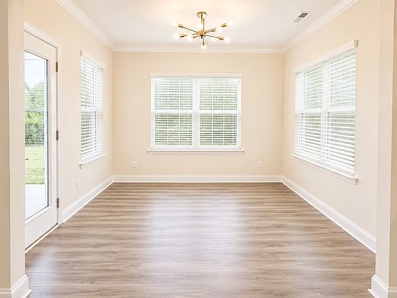 5th image of 19108 Yellow Birch Dr