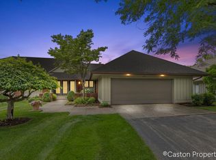 3482 Charlevoix Dr SE, Grand Rapids, MI 49546