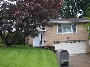 973 Holly Lynne Dr, Pittsburgh, PA 15236