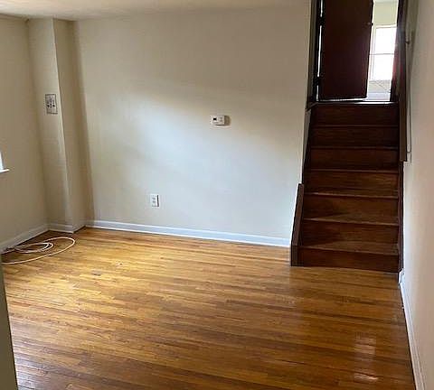 2nd image of 1426 Lombard St APT 3C