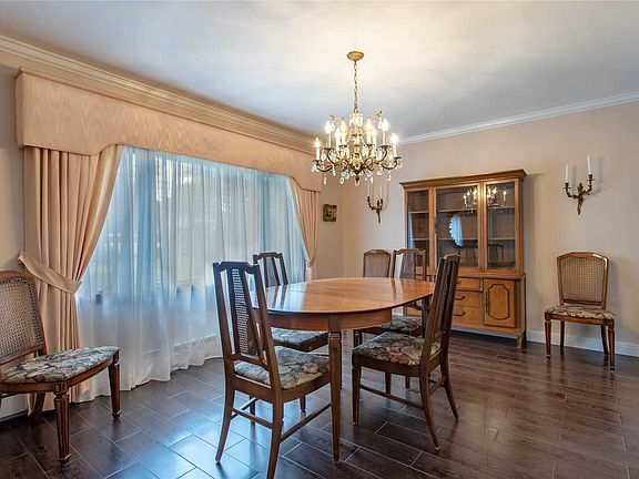 2nd image of 21 Lorijean Ln