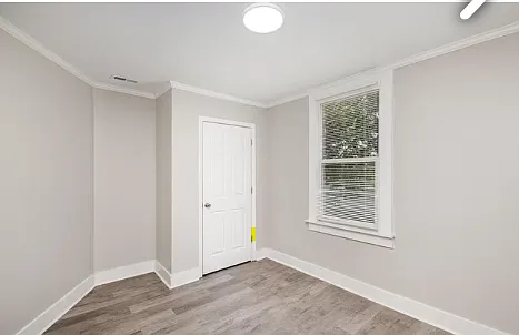 105 S Elm St — Photo 12
