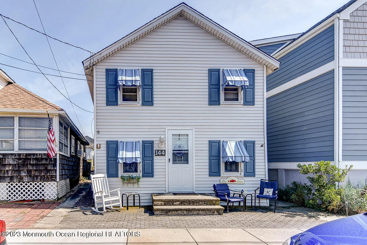 144 Ocean Avenue photo 1