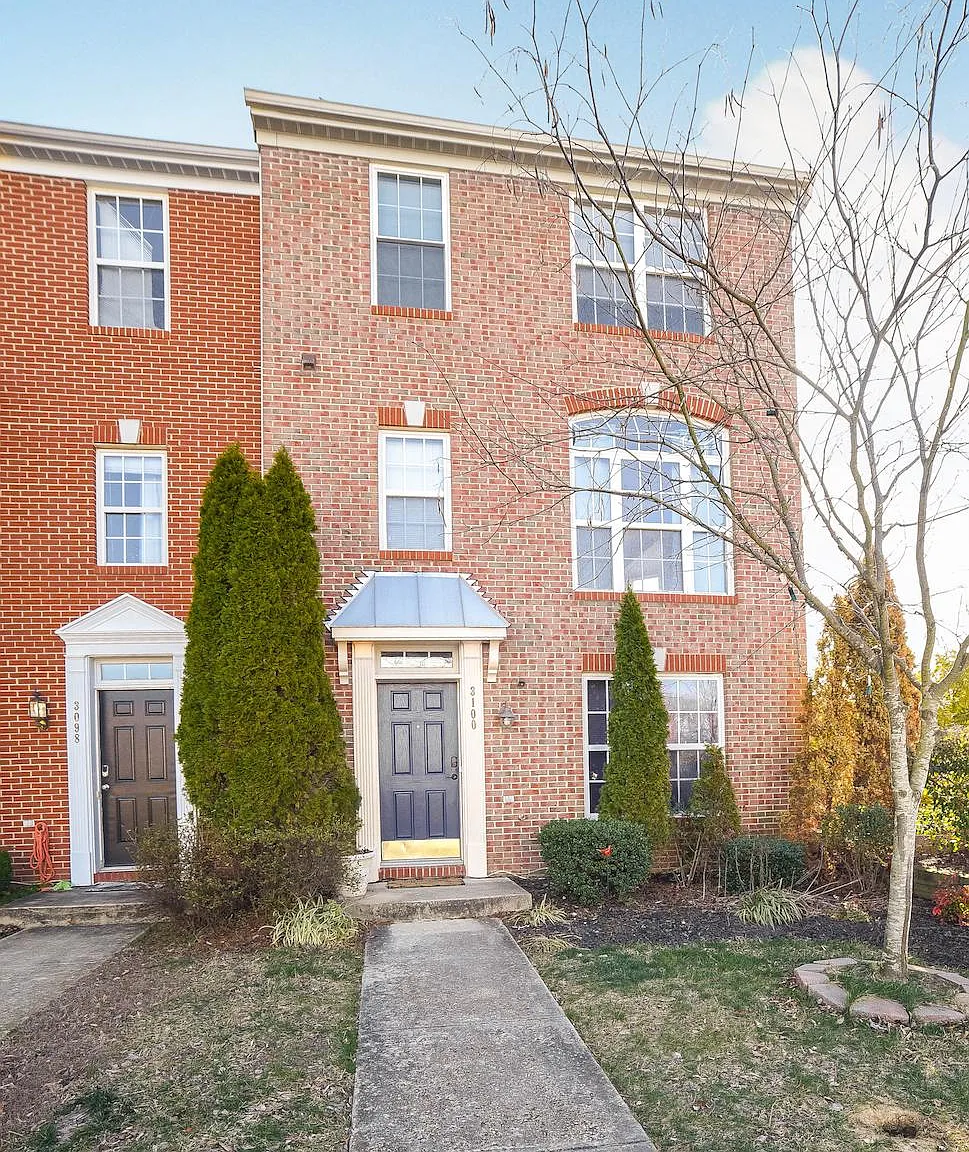 4 bed, 3.5 bath, 2370 sqft, $2,950 — Photo 1