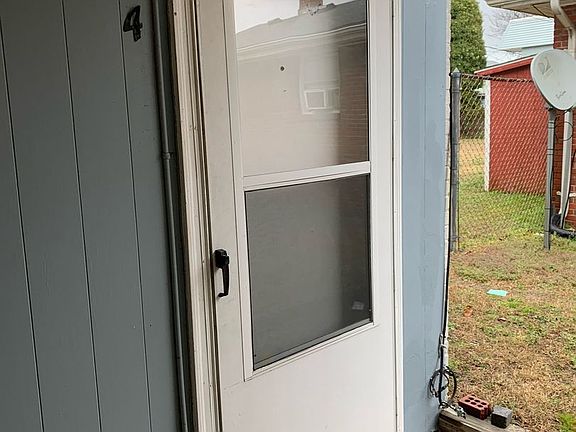 3rd image of 1704 Kingston Ave #4