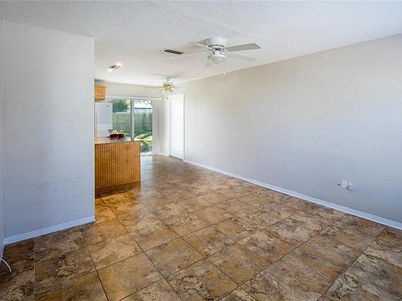 5th image of 1149 Glenwood Dr